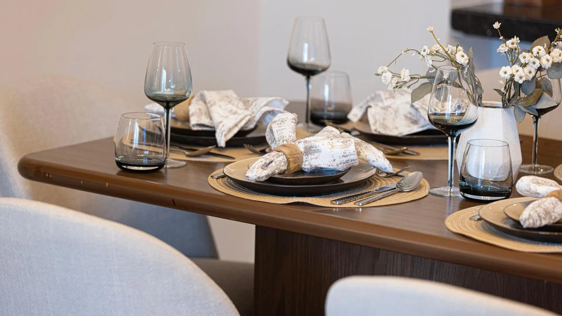 Luxury 2Br Apartment In Downtown Dubai Burj Khalifa View Walk To Dubai Mall By Aya Boutique