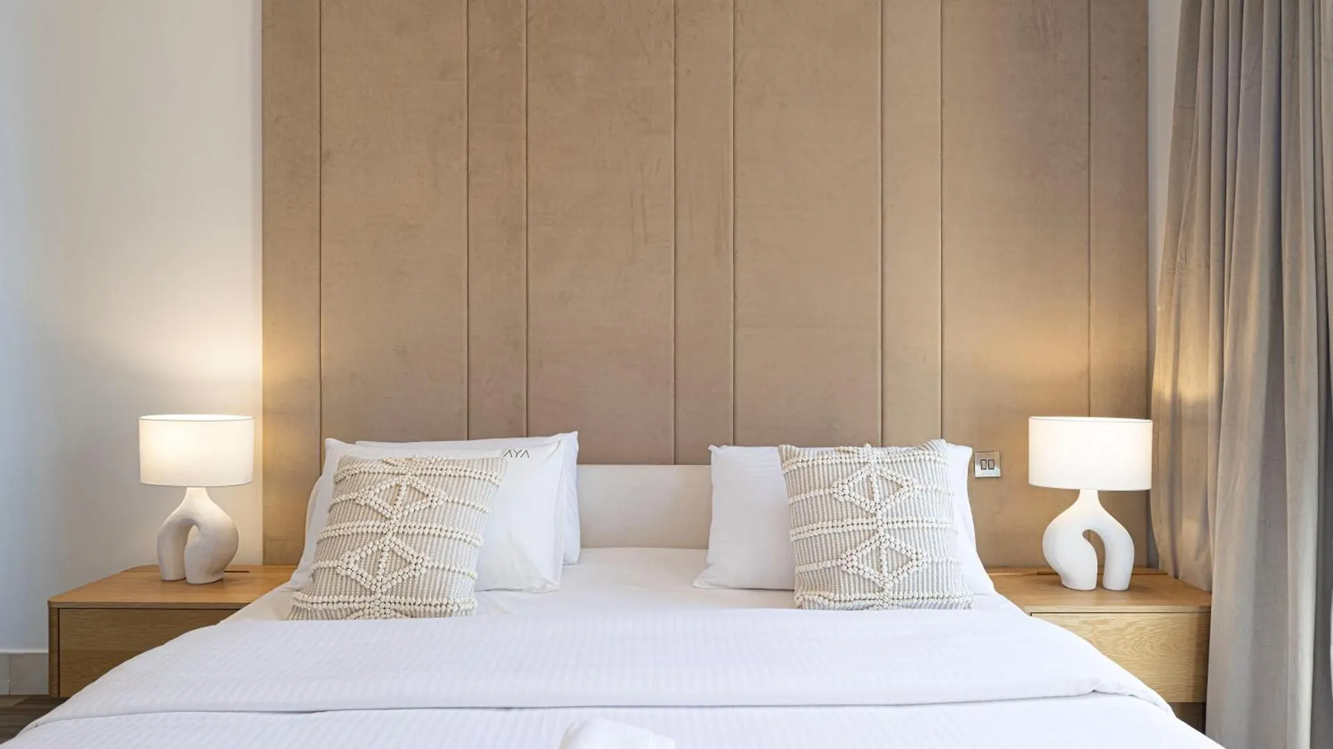 Luxury 2Br Apartment In Downtown Dubai Burj Khalifa View Walk To Dubai Mall By Aya Boutique