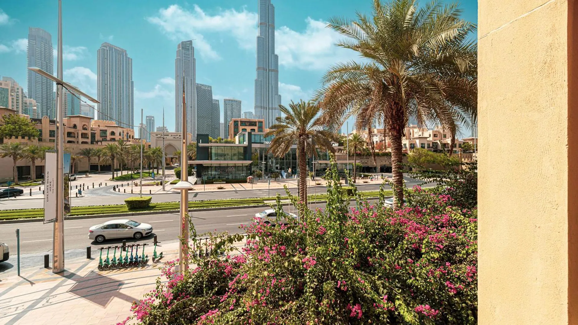Luxury 2Br Apartment In Downtown Dubai Burj Khalifa View Walk To Dubai Mall By Aya Boutique United Arab Emirates