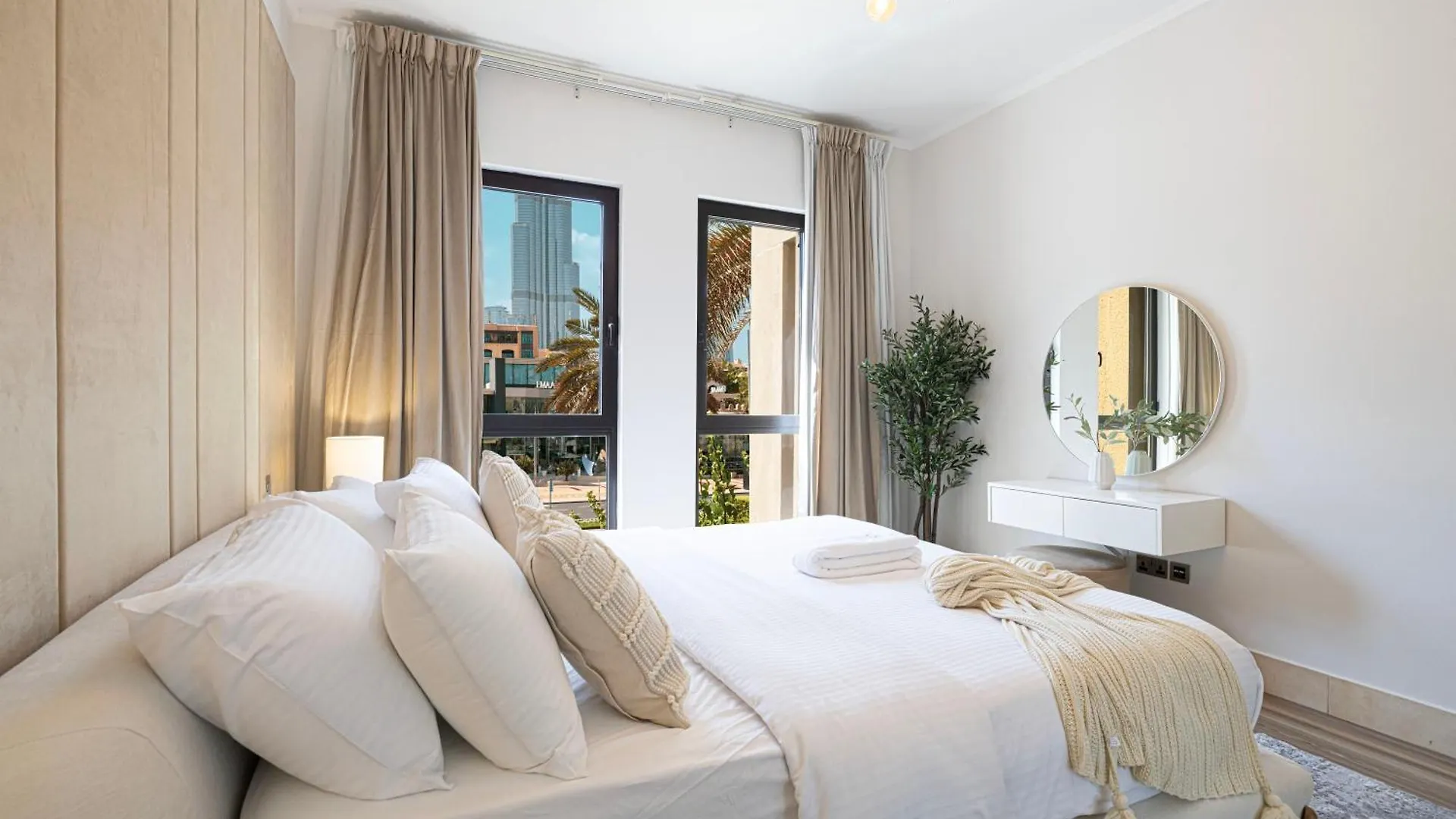 Luxury 2Br Apartment In Downtown Dubai Burj Khalifa View Walk To Dubai Mall By Aya Boutique 0*,