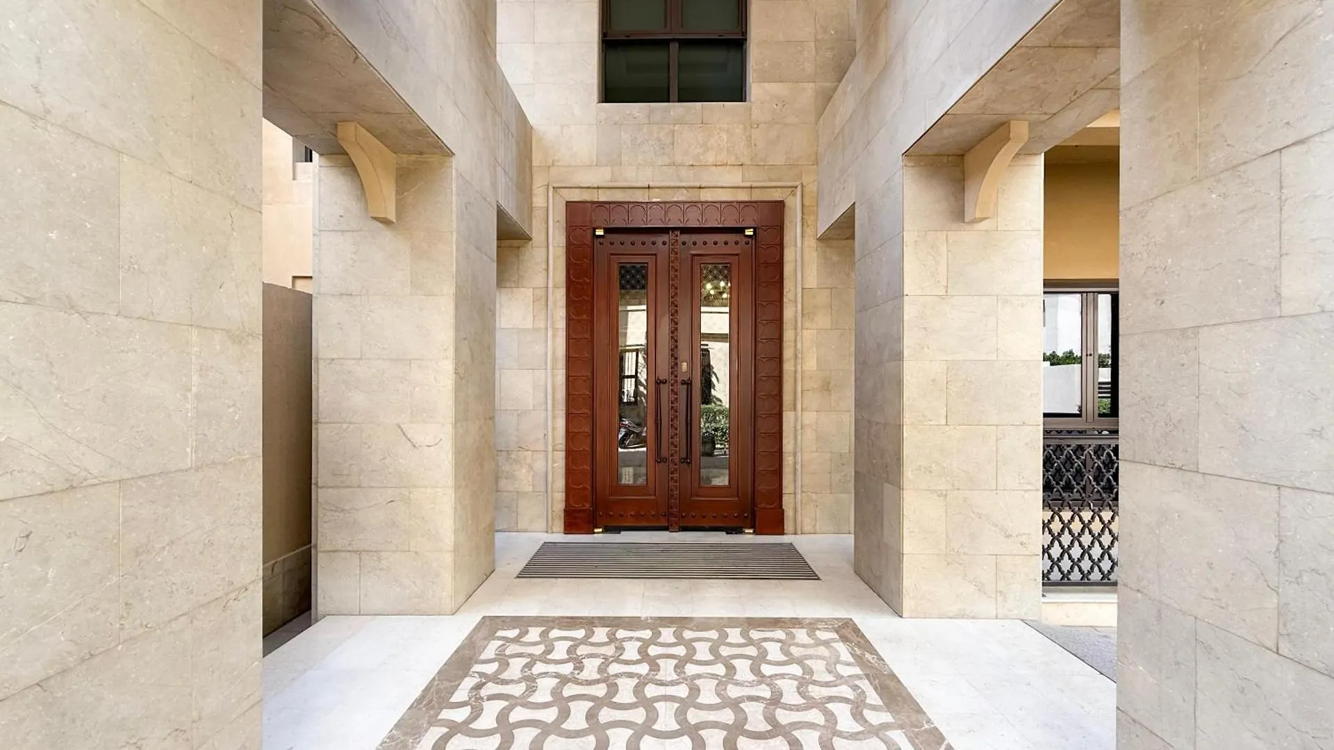 Luxury 2Br Apartment In Downtown Dubai Burj Khalifa View Walk To Dubai Mall By Aya Boutique 0*,  United Arab Emirates