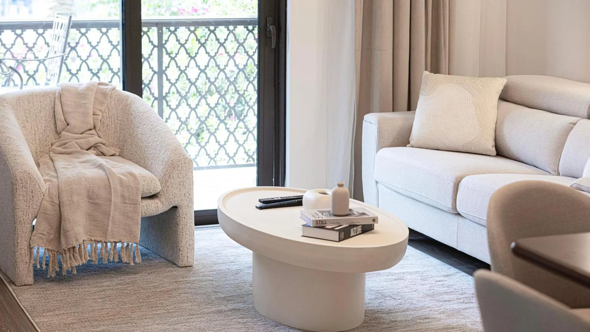 Luxury 2Br Apartment In Downtown Dubai Burj Khalifa View Walk To Dubai Mall By Aya Boutique